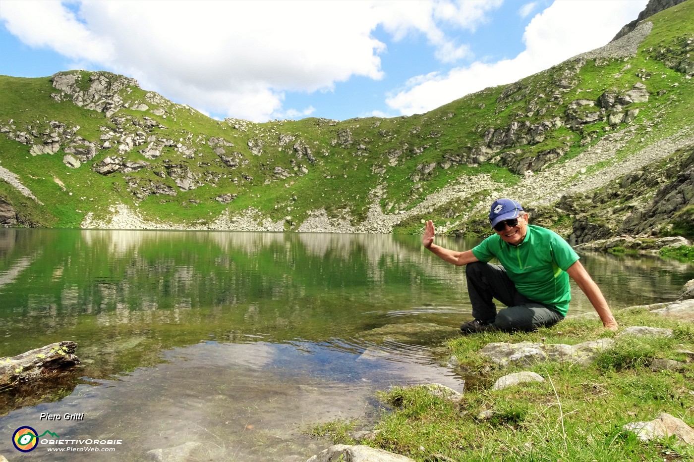 19 Al Lago Moro (2235 m)...tutto in verde.JPG